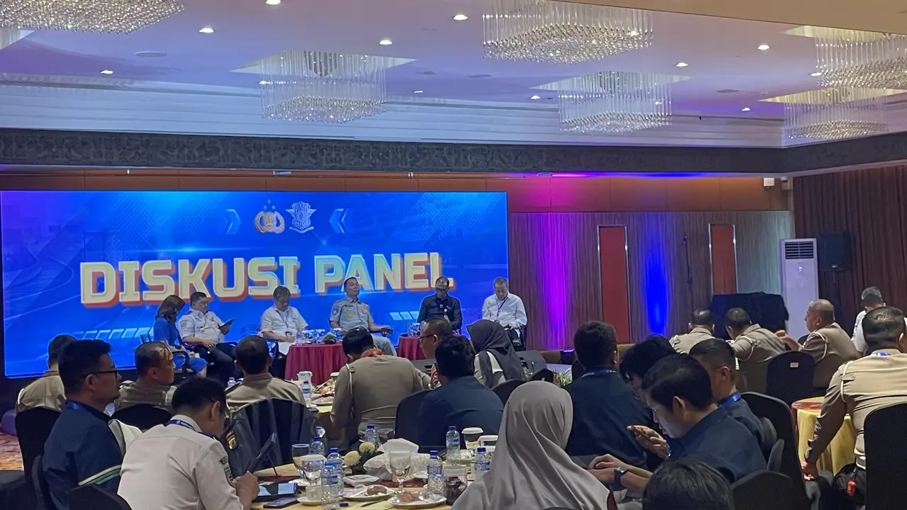 Korlantas Polri menggelar koordinasi soal arus lalu lintas mudik dan balik Lebaran 2024.