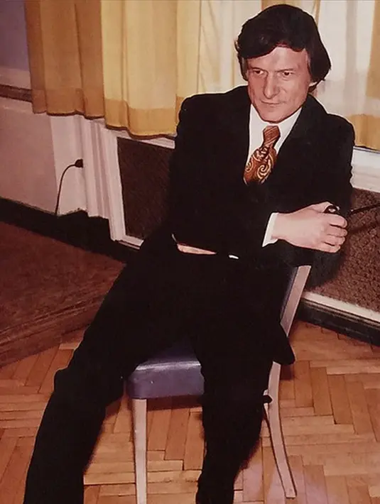 Dalam wawancara dengan People, Crystal mengatakan bahwa dirinya belum sempat membalas ucapan bela sungkawa yang datang untuknya dan keluarga. Ia pun mengucapkan terima kasih untuk semua yang telah diterimanya. (Instagram/hughefner)