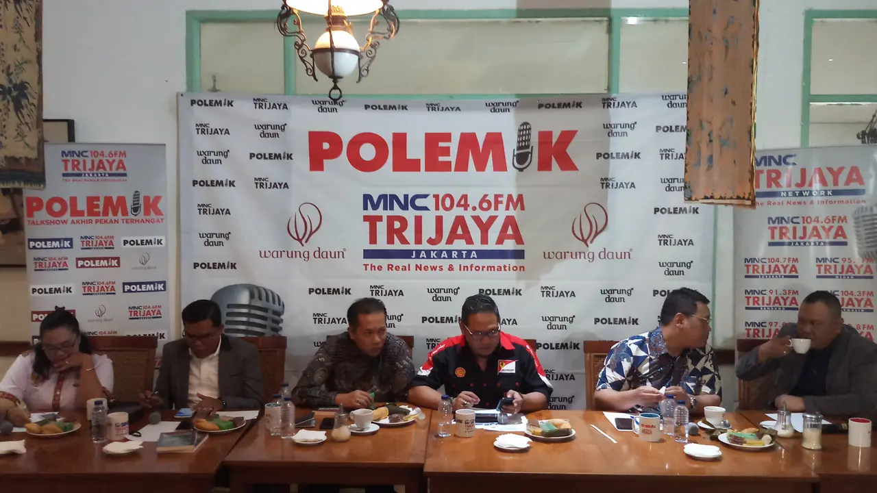 Diskusi Polemik