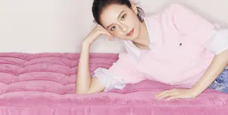 Tommy Hilfiger memasuki era baru womenswear dengan menggandeng JISOO sebagai wajah kampanye koleksi Spring 2025. [Dok/Tommy Hilfiger].