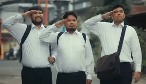 Sinopsis dan Review Film GJLS: Berapi-Api, Perjuangan Trio Jagoan Api Kejar Mimpi Jadi Damkar