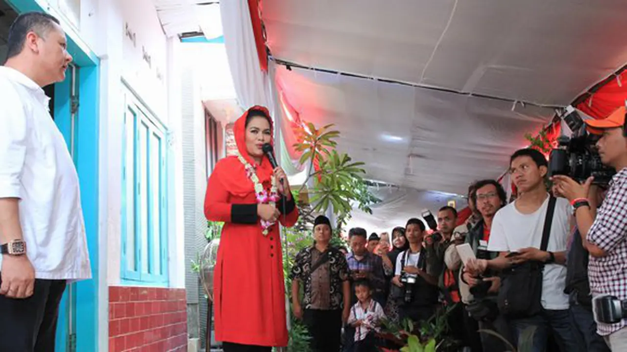 (c) Instagram/puti_soekarno