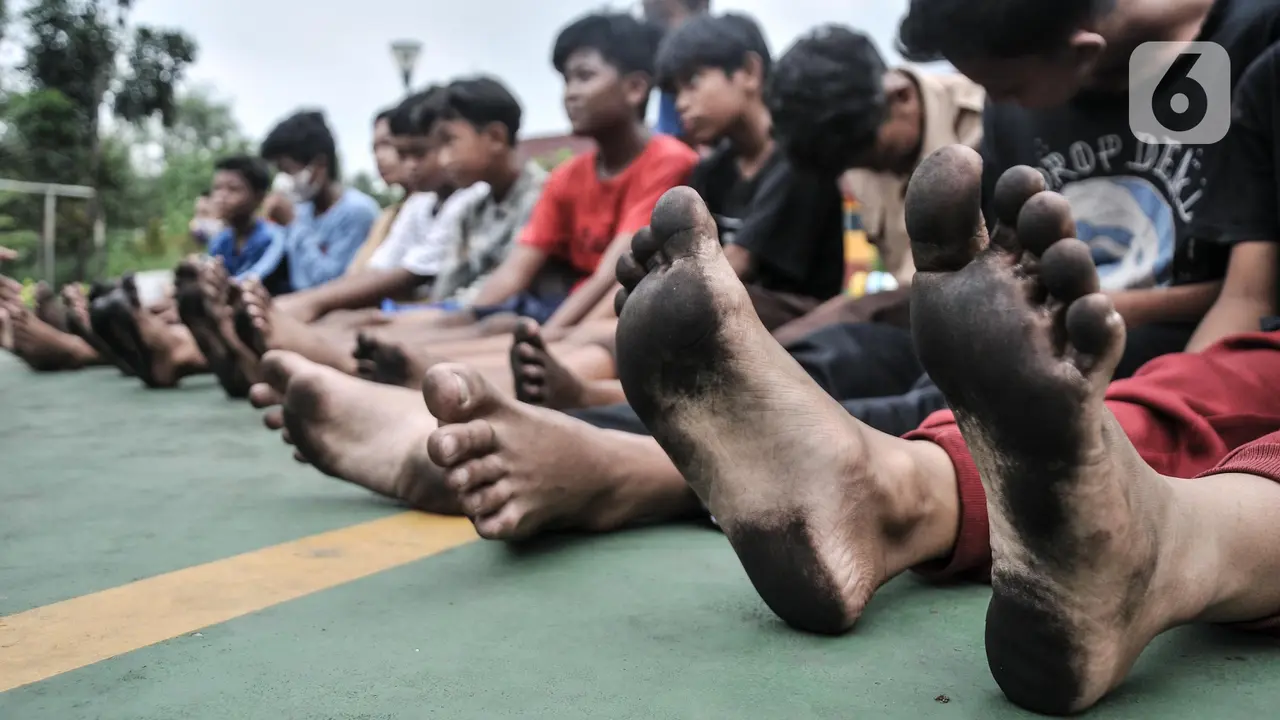Duka Warga Rusunawa Marunda Tercemar Polusi Debu Batu Bara