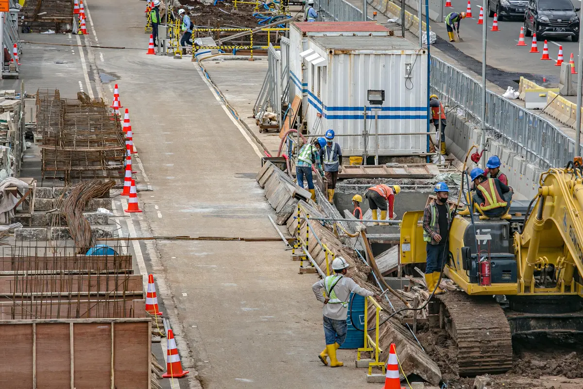 FOTO: Pembangunan MRT Jakarta Fase II Terkendala Pandemi COVID-19