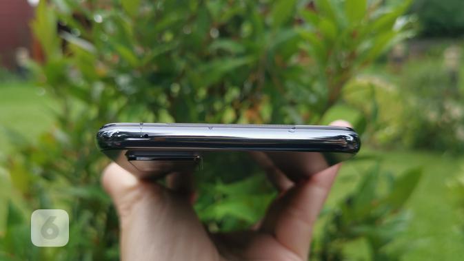 Desain Vivo V20 (Foto: Andina Librianty/Liputan6.com)