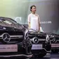 Mobil Mercedez Benz berjejer saat peluncuran tujuh mobil terbaru Mercedes Benz di Gaikindo Indonesia International Auto Show (GIIAS), ICE BSD, Tangsel, Kamis (11/8). (Liputan6.com/Fery Pradolo)