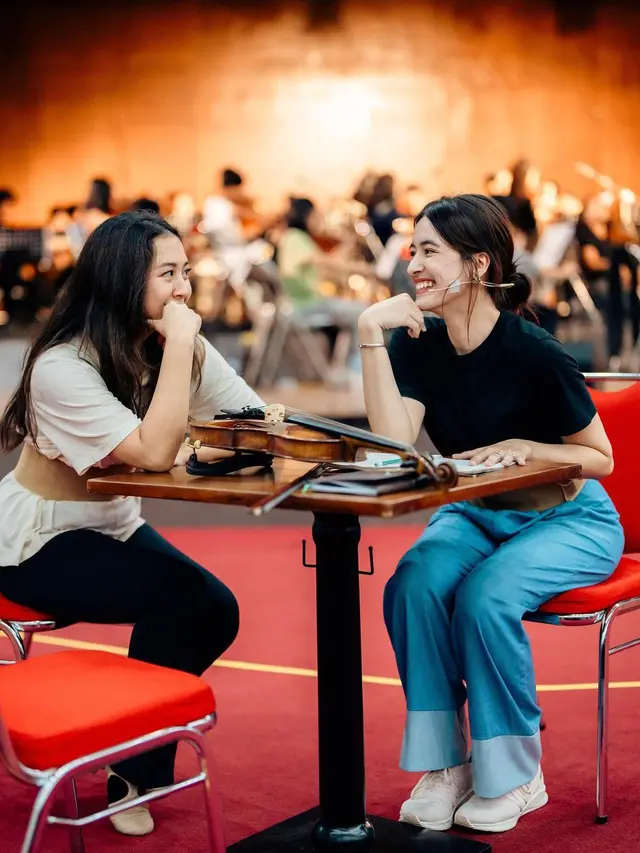 7 Potret Mawar Eva Jajal Teater Musikal, Disebut Bak Pemain Broadway
