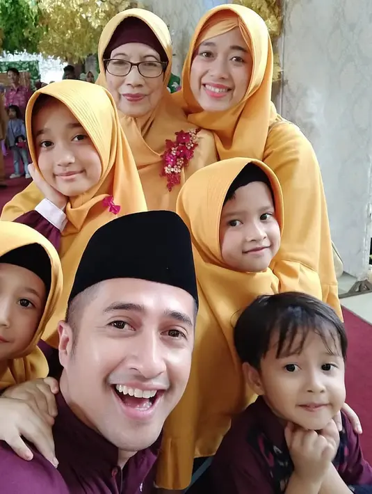 (Instagram/irfanhakim75)