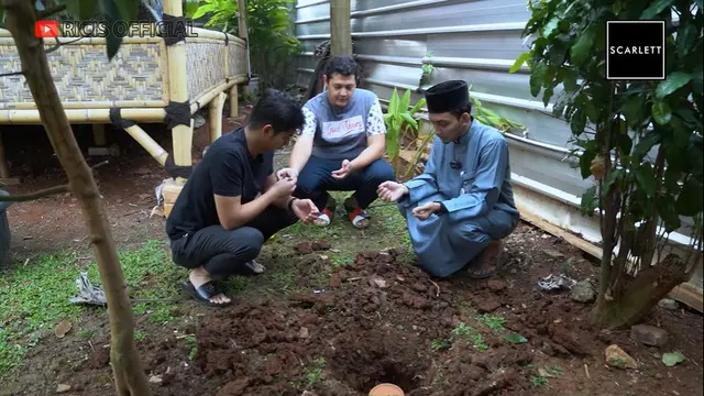 [Fimela] Ria Ricis Melahirkan