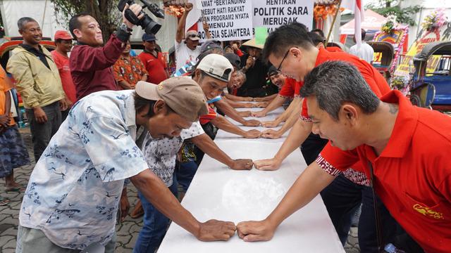 Aksi Kopral Bagyo Tolak Isu SARA