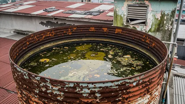 Jangan pasang toren air sembarangan di atap rumah