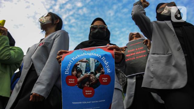 Tolak Penerapan PPN 12 Persen, BEM SI Kerakyatan Berunjuk Rasa di Kawasan Patung Kuda Jakarta