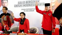 Ketua Umum PDIP Megawati Soekarnoputri telah mengumumkan nama Ganjar Pranowo untuk diusung maju sebagai Capres dalam Pilpres 2024.&nbsp;Penetapan itu digelar di Istana Batutulis, Bogor yang juga dihadir oleh Presiden Joko Widodo atau Jokowi, Jumat (21/4/2023). (Foto:&nbsp;Dokumentasi DPP PDIP)