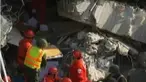 Pencarian korban difokuskan pada sebuah apartemen 17 lantai yang roboh.
