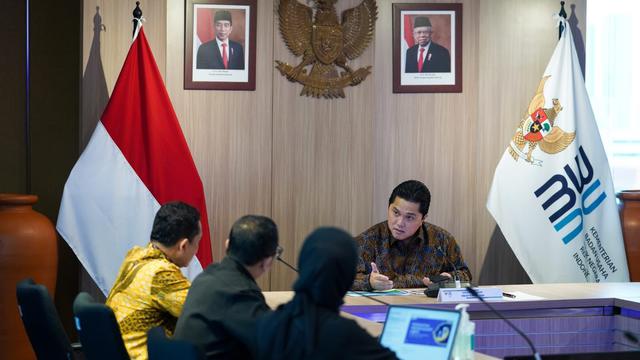 Direktur Utama Holding BUMN Pangan ID Food Frans Marganda Tambunan dan Direktur Utama Perum Bulog Budi Waseso menemui Erick di kantornya