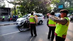 Berdebat soal keselamatan berkendara, warganet saling hujat karena komentar sebuah akun.