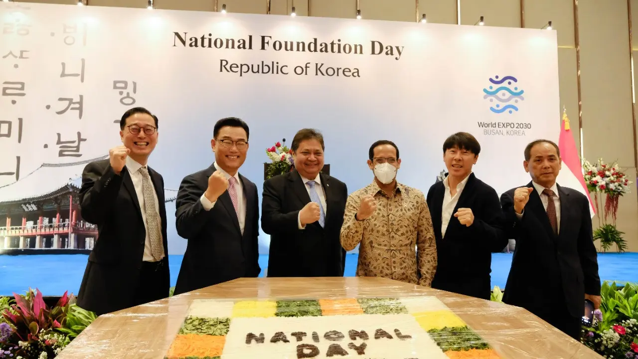 Menteri Koordinator Bidang Perekonomian Airlangga Hartarto saat menghadiri peringatan “Korean National Foundation Day 2022” di The Westin Jakarta Hotel, Selasa (4/10).