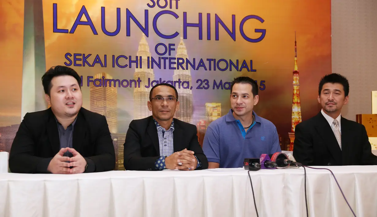 Coba tebak, berapa usia orang-orang yang ada dalam foto ini! (Wimbarsana/Bintang.com)