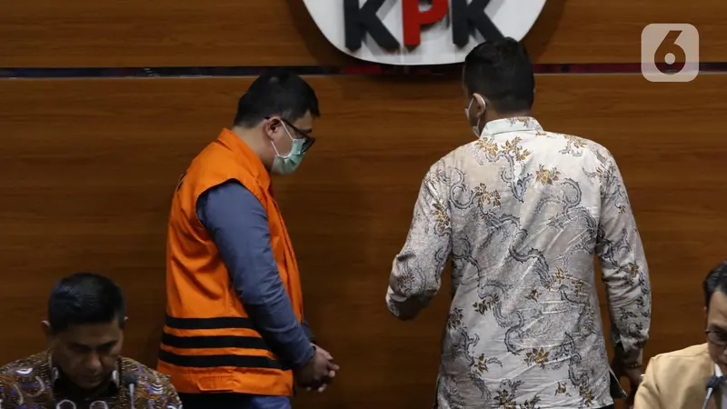 KPK Tahan Dua Tersangka Suap Bupati Mamberamo Tengah