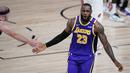 LeBron James menempati posisi pertama. Ia telah mencatatkan 266 penampilan di babak Playoff NBA, paling banyak di antara semua pemain NBA. (Foto: Getty Images via AFP/Pool/Ashley Landis)