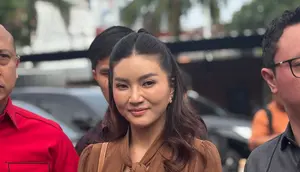 Sarwendah Klarifikasi CCTV Amplop Putih, Bantah Bayar Buzzer