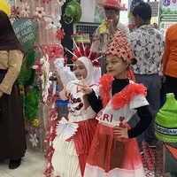 Guru Literasi Jakarta Kampanyekan Sekolah Bersih Lewat Daur Ulang
