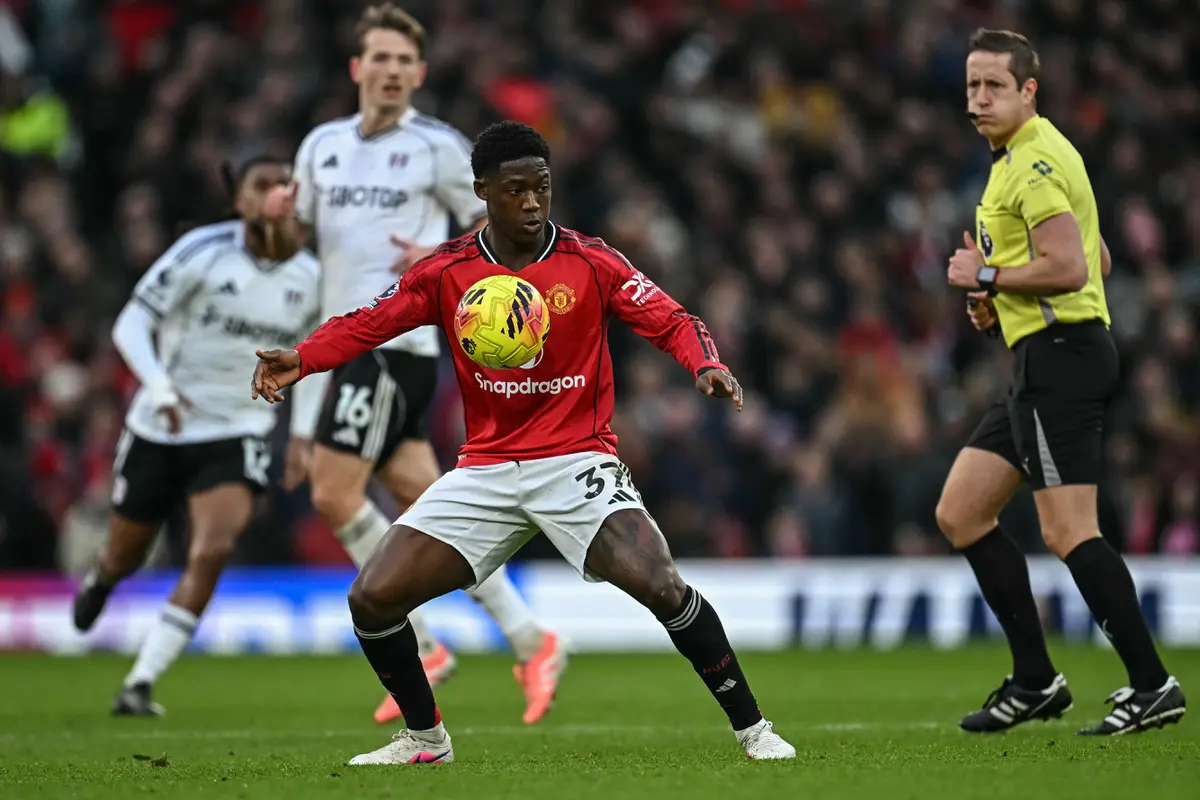 Pemain Manchester United, Kobbie Mainoo