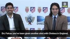 Diego Costa dan Falcao dua striker yang pernah bermain bersama di Atletico Madrid dipertemukan dalam satu sesi jumpa pers bersama media. Secara terbuka, mereka saling sindir di depan media