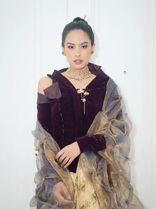 5 Pesona Maudy Ayunda dengan Makeup Bold, Pancarkan Aura Glamor dan Berkelas  (instagram/maudyayunda).