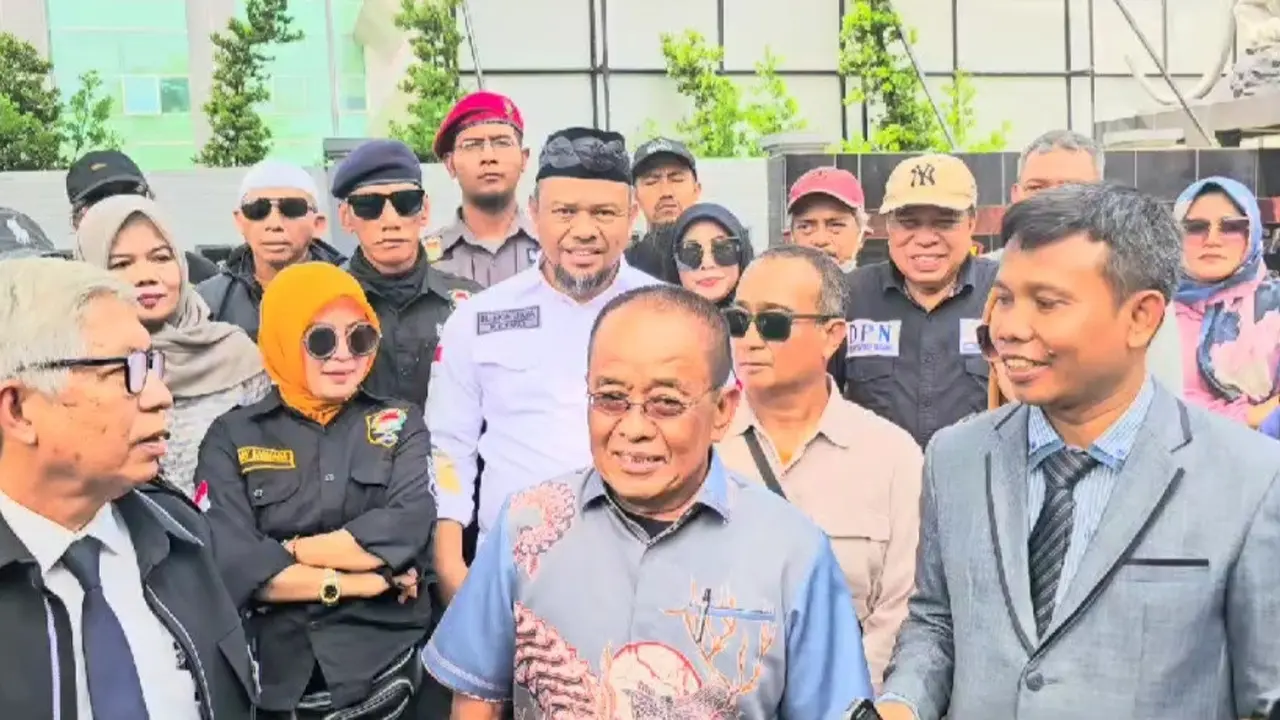 Mantan Sekretaris Kementerian BUMN, Said Didu, memenuhi panggilan Polresta Tangerang, di Tigaraksa, Kabupaten Tangerang, Selasa (19/11/2024).