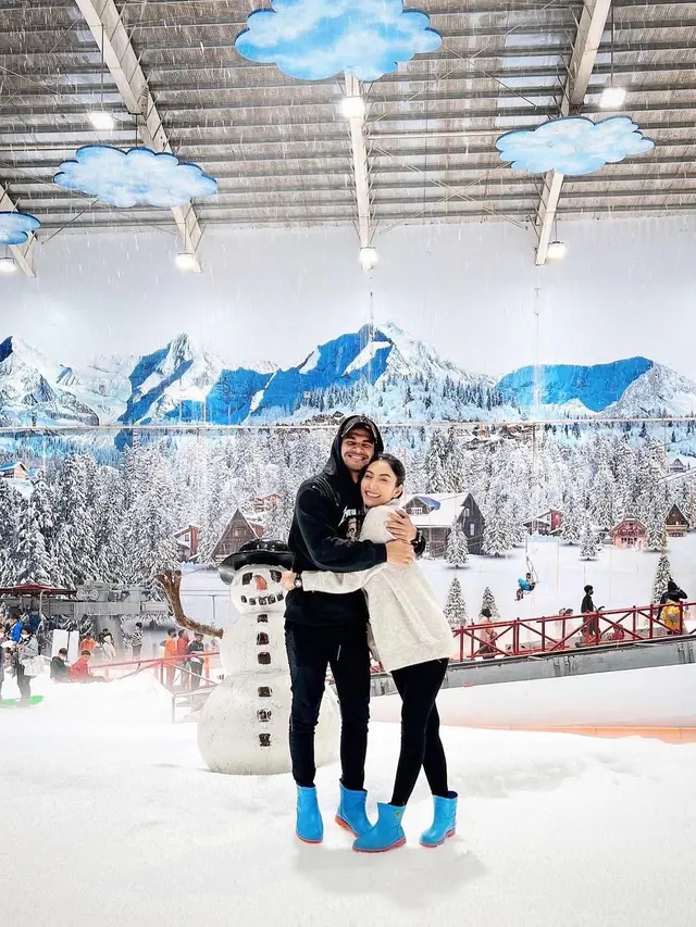 Tyas Mirasih dan Tengku Tezi (Instagram/tyasmirasih)