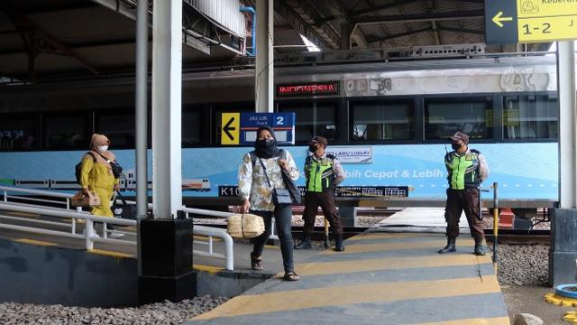 Simak Aturan Terbaru Naik Kereta Api Usai Melewati Masa Nataru di Daops 3 Cirebon