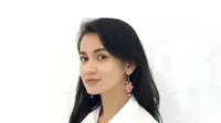 Perlakuan Ekspedisi Ini Bikin Ibunda Dhea Imut Sakit Hati‎