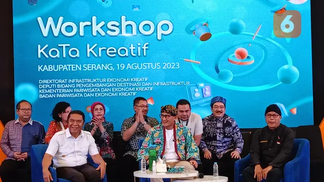 Sandiaga Uno, Menpar Ekraf, Berdiskusi Dengan Pelaku UMKM Di Banten. (Sabtu, 19/08/2023). (Yandhi Deslatama/Liputan6.com).
