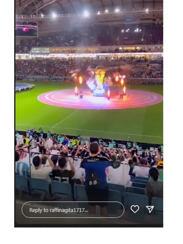 9 Momen Raffi Ahmad Ajak Keluarga Nonton Piala Dunia 2022 di Qatar, Seru Banget