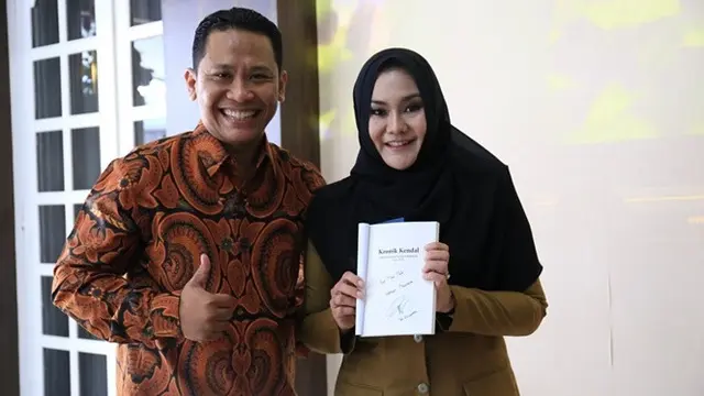 Tak Hanya Cantik, 5 Bupati Ini Punya Segudang Prestasi