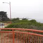 Pemandangan Golden Gate Bridge, San Fransisco, Amerika Serikat dengan selimut kabut di awal November. (Liputan6.com/Tanti Yulianingsih)