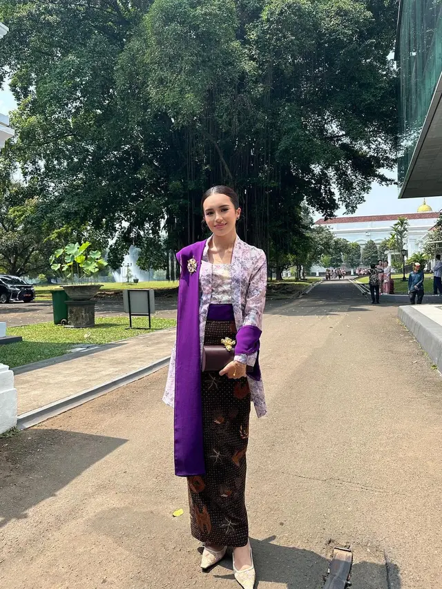 Gaya Busana Beby Tsabina Setelah Jadi Istri Anggota DPR, Tampil Anggun dalam Balutan Kebaya dan Dress Hitam