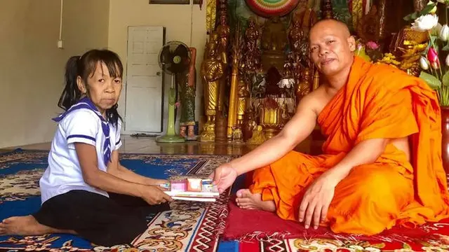 bocah 10 tahun terlihat sangat tua