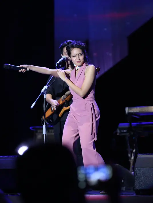 Grup HiVi beranggotakan, Dalilla Azkadiputra, Ilham Aditama, Febrian Nindyo dan Ezra Mandira. (Andy Masela/Bintang.com)