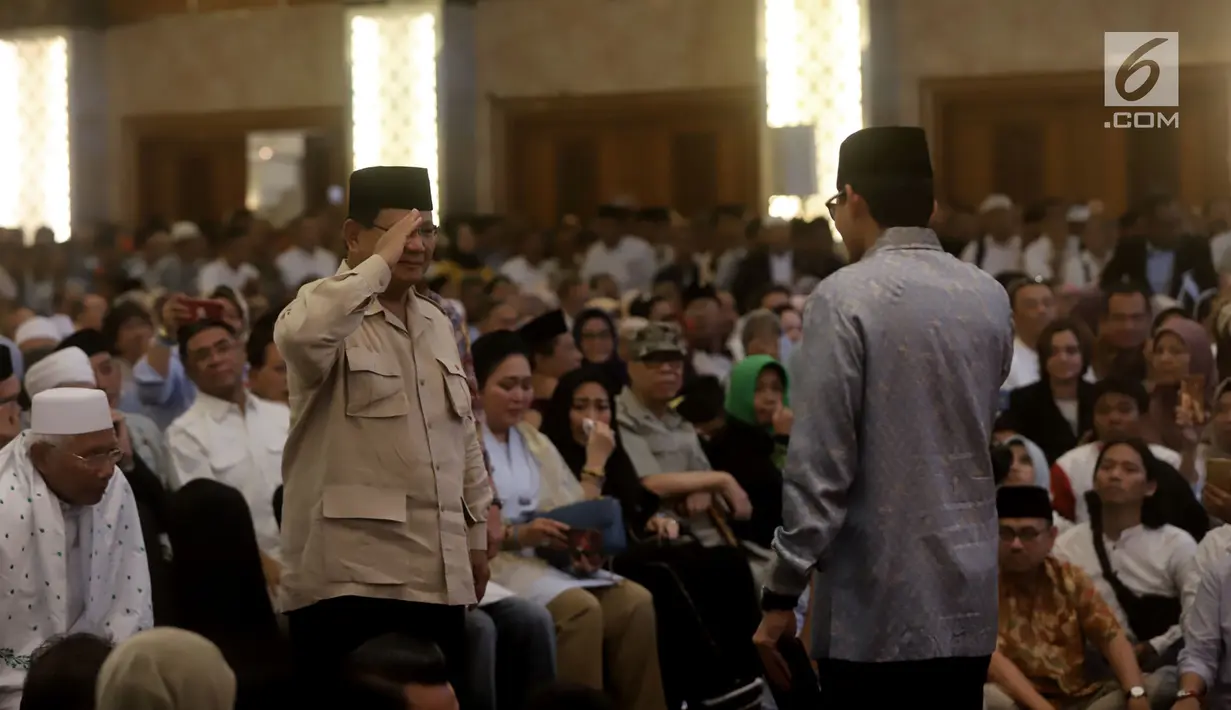 Capres dan Cawapres 02 Prabowo Subianto-Sandiaga Uno menghadiri acara Mengungkap Fakta-Fakta Kecurangan Pilpres 2019 di Jakarta, Selasa (14/5/2019). Dalam acara ini turut hadir para petinggi BPN dan menampilkan bukti-bukti kecurangan Pemilu 2019 yang ditemukan tim BPN. (merdeka.com/Iqbal S Nugroho)