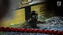 Perenang Indonesia  Triady Fauzi Sidiq tampil di nomor 100 meter gaya bebas SEA Games 2017 di National Aquatic Centre, Malaysia, (23/8). Triady Fauzi Sidiq berhasil membawa medali perak dalam kategori 100 Meter gaya bebas. (Liputan6.com/Faizal Fanani)