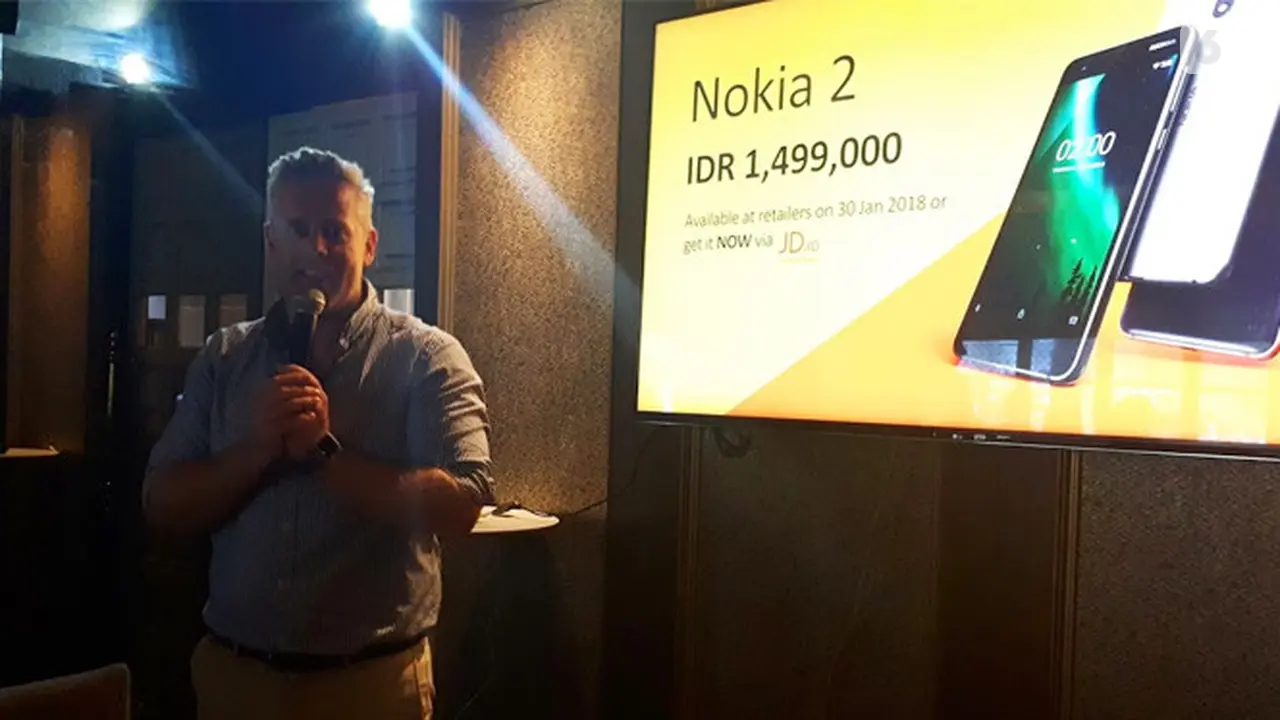 Country Manager HMD Global Indonesia Mark Trundle saat peluncuran Nokia 2 di Jakarta. Liputan6.com/Agustinus Mario Damar