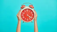 6 Zodiac Signs That Are Always Late for Everything