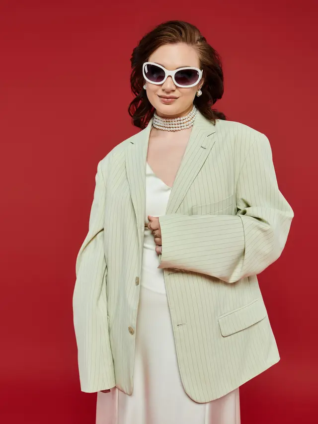 Ini Dia 4 Outfit Viral Buat Ngantor Tapi Tetap Stylish, Biar Nggak Dibilang Kaku