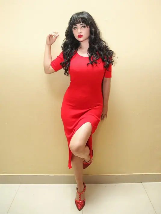 Depe menuturkan bahwa dirinya berperan sebagai Manis, yang memiliki cinta begitu besar terhadap seseorang. Namun sayangnya, cinta itu kandas lantaran dibunuh orang. (Bambang E.Ros/Bintang.com)