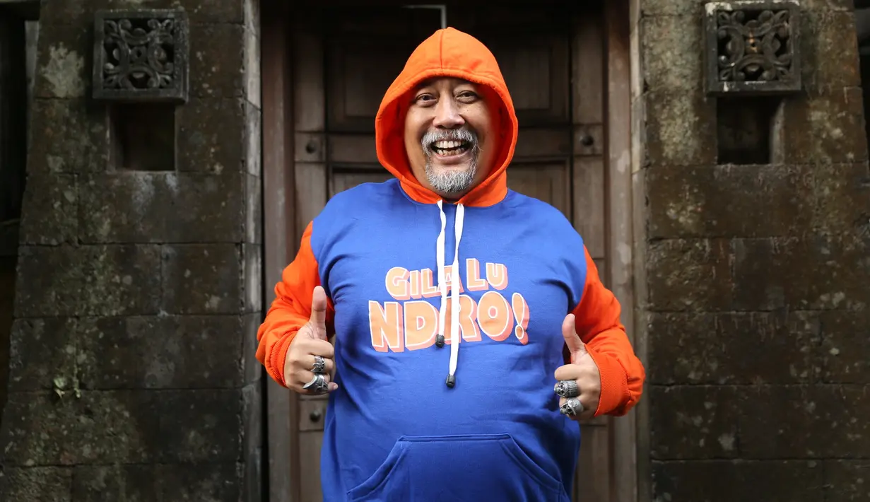 “Bikinnya bisa tiga jam dan itu cuma bertahan selama delapan jam,” kata Indro. (Nurwahyunan/Bintang.com)