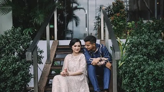 Bintang FTV Rendy Kusdiana resmi bertunangan (Foto: @thera.picture @ferdyanbk via @rendykusdianaa)