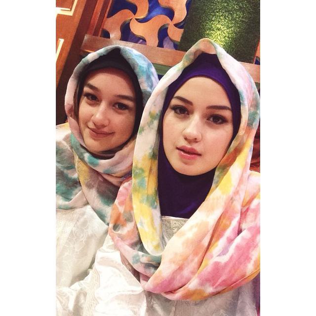 7 Potret Kimberly Ryder saat Pakai Hijab, Banjir Pujian