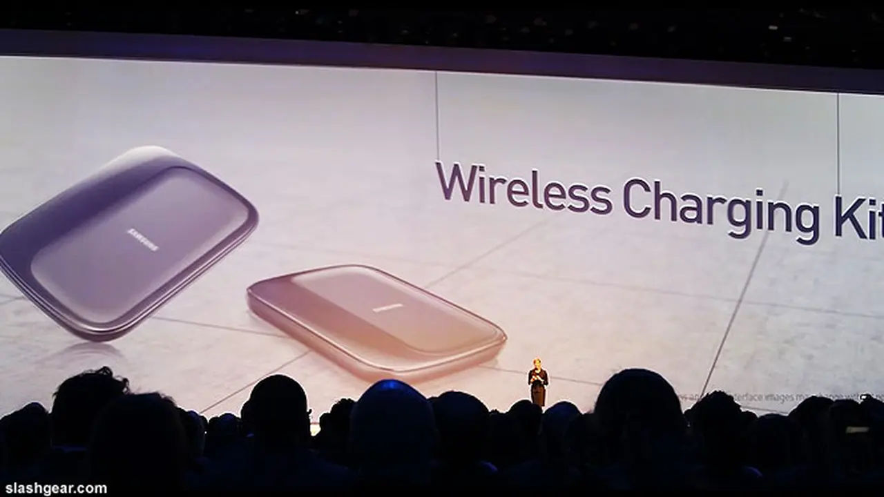 wireless_charger_130311b.jpg